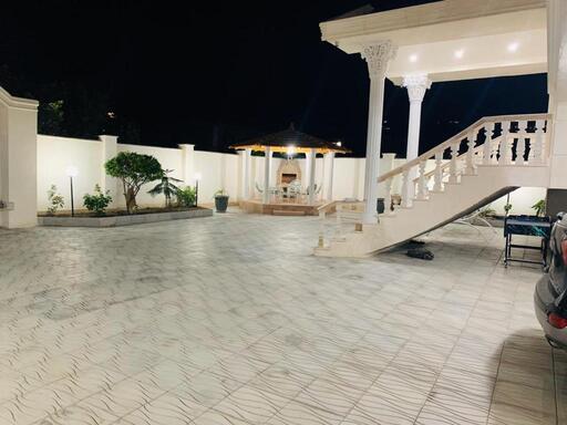 ویلا استخردار چهار خواب دربست(سادات شهر)
