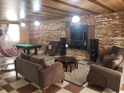 سه خوابه استخردار دربست