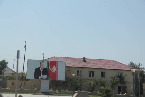 قله 4466 متری بازاردوزی، بام کشور آذربایجان