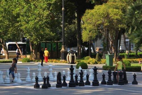 قله 4466 متری بازاردوزی، بام کشور آذربایجان