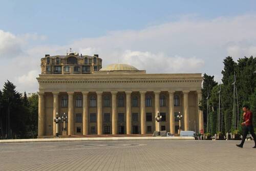 قله 4466 متری بازاردوزی، بام کشور آذربایجان