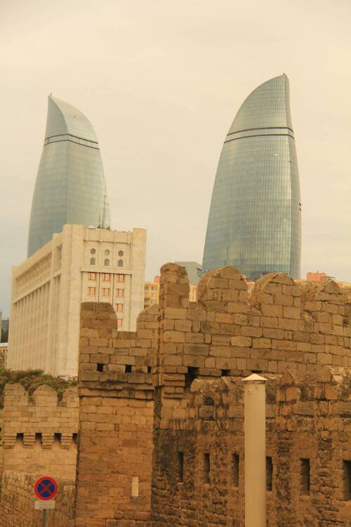 قله 4466 متری بازاردوزی، بام کشور آذربایجان