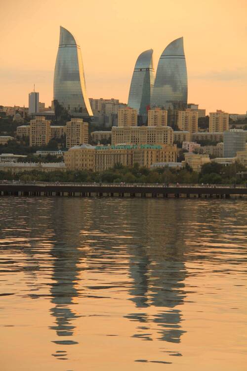 قله 4466 متری بازاردوزی، بام کشور آذربایجان