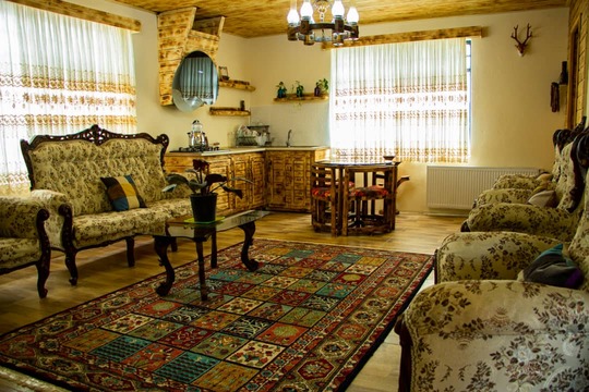 ویلا چوبی استخردار (رامسر)