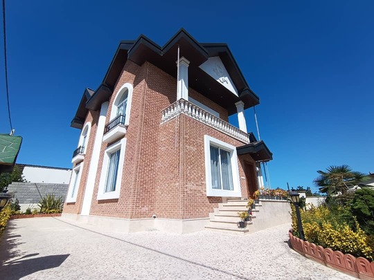 ویلا خانوادگی متل قو