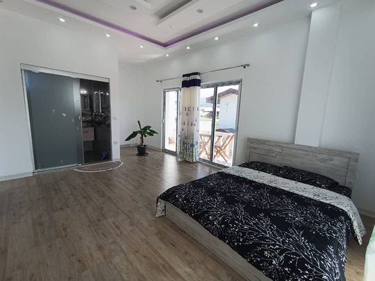 ویلا خانوادگی متل قو