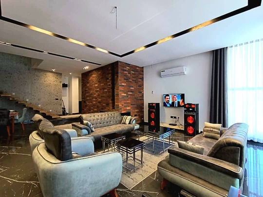 ویلا 4 خواب مدرن