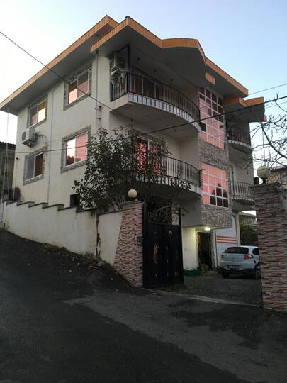 واحد شمال با ویو جنگل و دریا