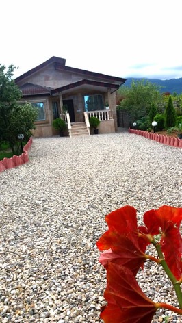 ویلا دوخواب استخردار حیاط دربست (کازینو)