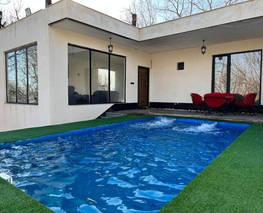 ویلا نورگیر استخردار کرج