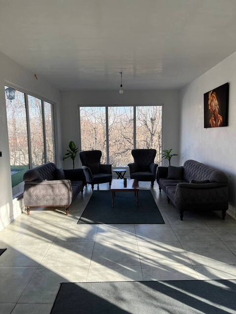 ویلا نورگیر استخردار کرج