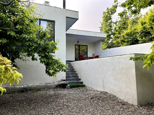 ویلا نورگیر استخردار کرج