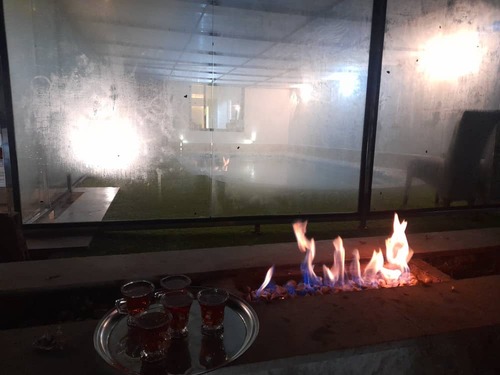 دو خوابه استخر آب  گرم کهن